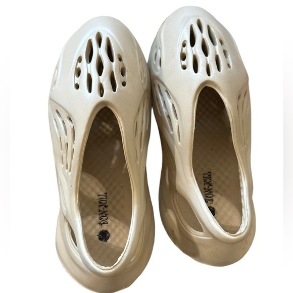 Bon-Joll Foam Runner men's size 6(39) tan - Picture 2 of 8